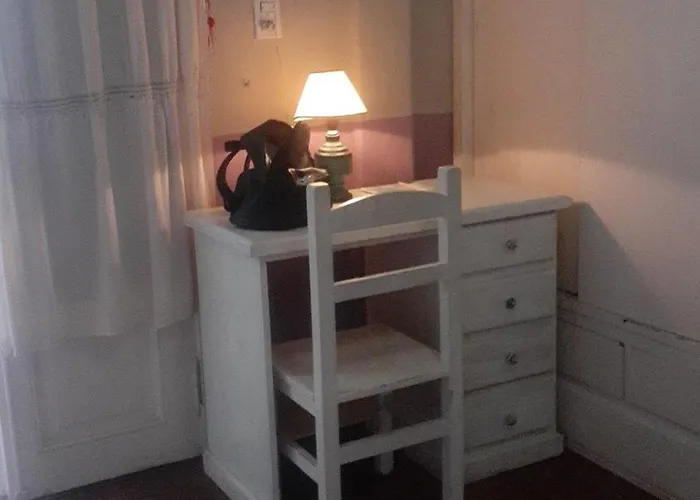 Habitación en Peatonal mes de NOVIEMBRE 4000 PESOS LA NOCHE