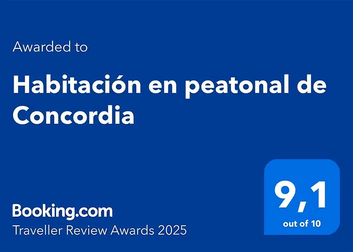 Habitación en Peatonal mes de NOVIEMBRE 4000 PESOS LA NOCHE