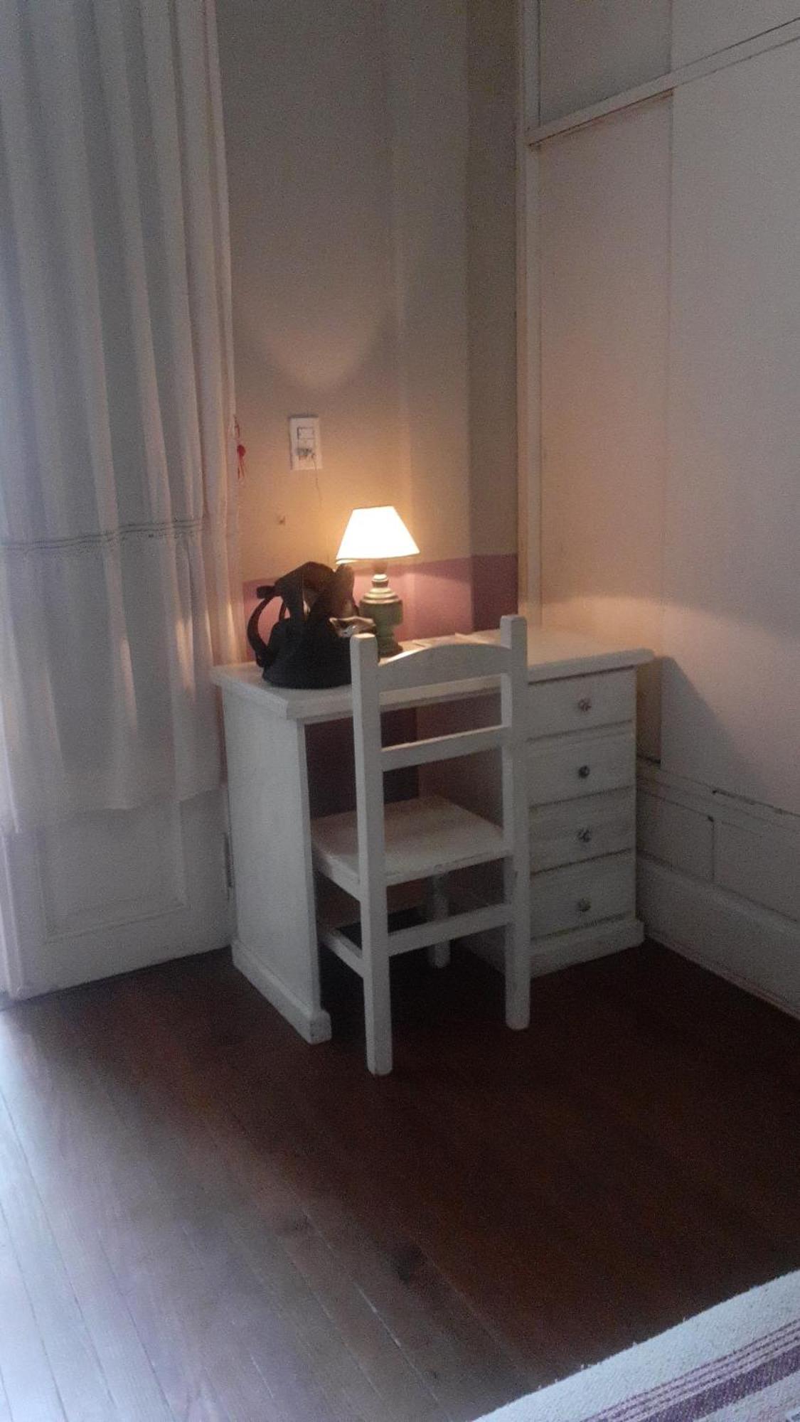 Habitación En Peatonal Mes De Noviembre 4000 Pesos La Noche *